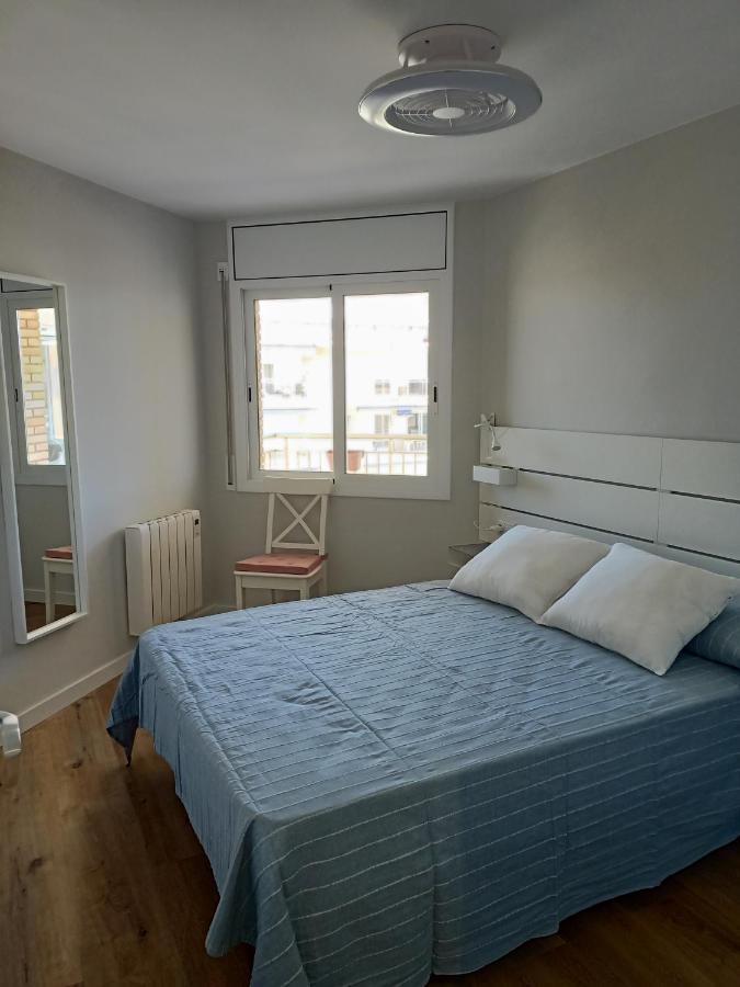 Seafront Apartment Pineda Beach لا بينيذا المظهر الخارجي الصورة